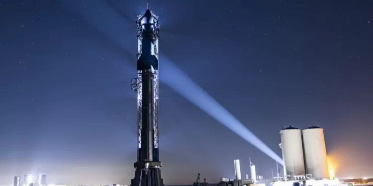 Megacohete de Elon Musk pierde contacto con control de tierra y lo hacen estallar